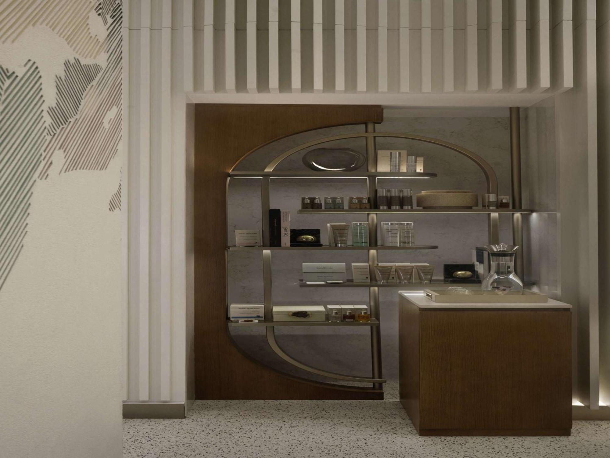 So/ Uptown Dubai Hotel Exterior foto The entrance to the laboratory