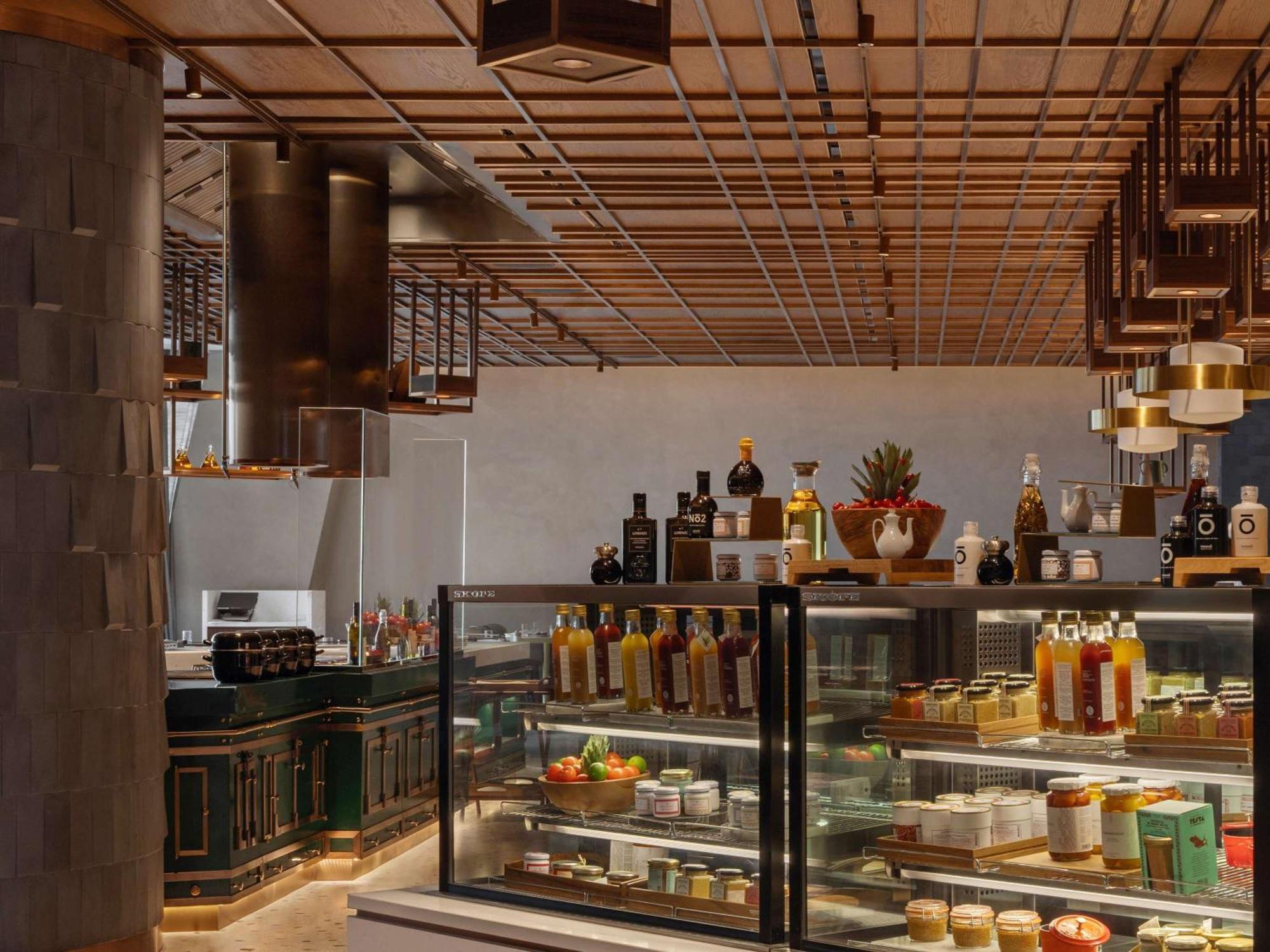 So/ Uptown Dubai Hotel Exterior foto The kitchen at the restaurant
